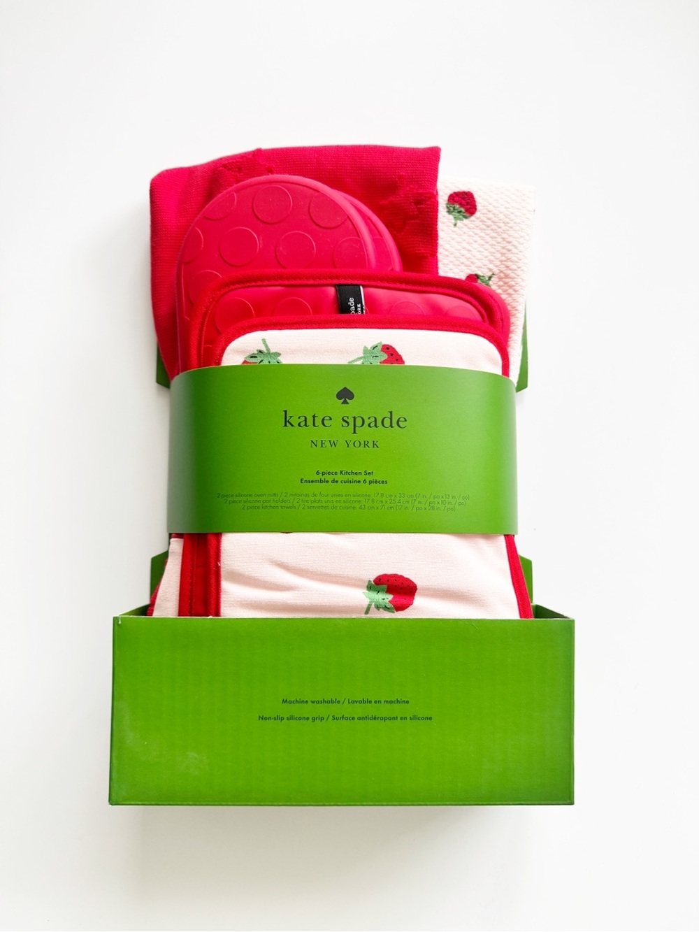 kate spade Strawberry Print 6 pcs Kitchen Set, Towel, Oven Mitt, etc